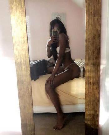 Throat the illest, 23  female escort, Indianapolis