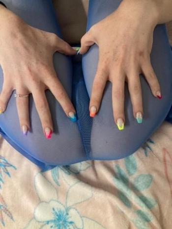 Gem, 22  female escort, Indianapolis