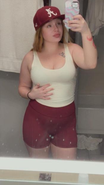 Willow, 23  female escort, Indianapolis