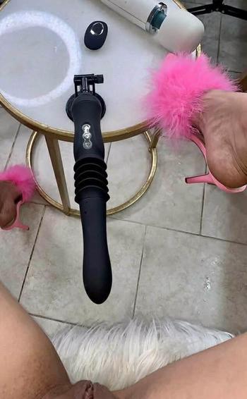  Rose , 27  female escort, Indianapolis