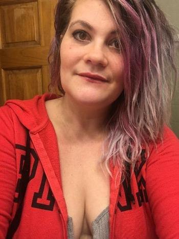 Sammy, 32  female escort, Indianapolis